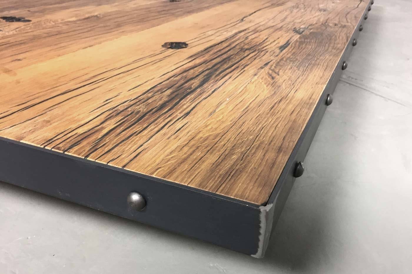 Verlating Encyclopedie appel Eiken oud houten tafelblad met ruw staal – Options Meubelen